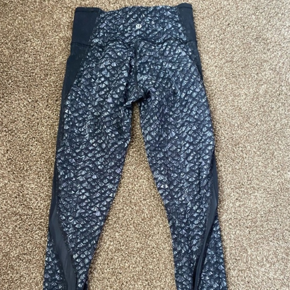 Lululemon Black Patterned Leggings